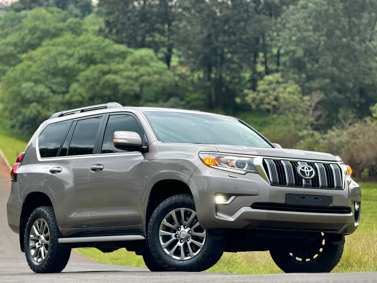 2018-Toyota-Landcruiser-Prado