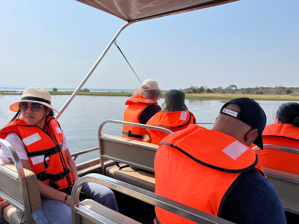 Cheap car rental options for Lake Kivu travel