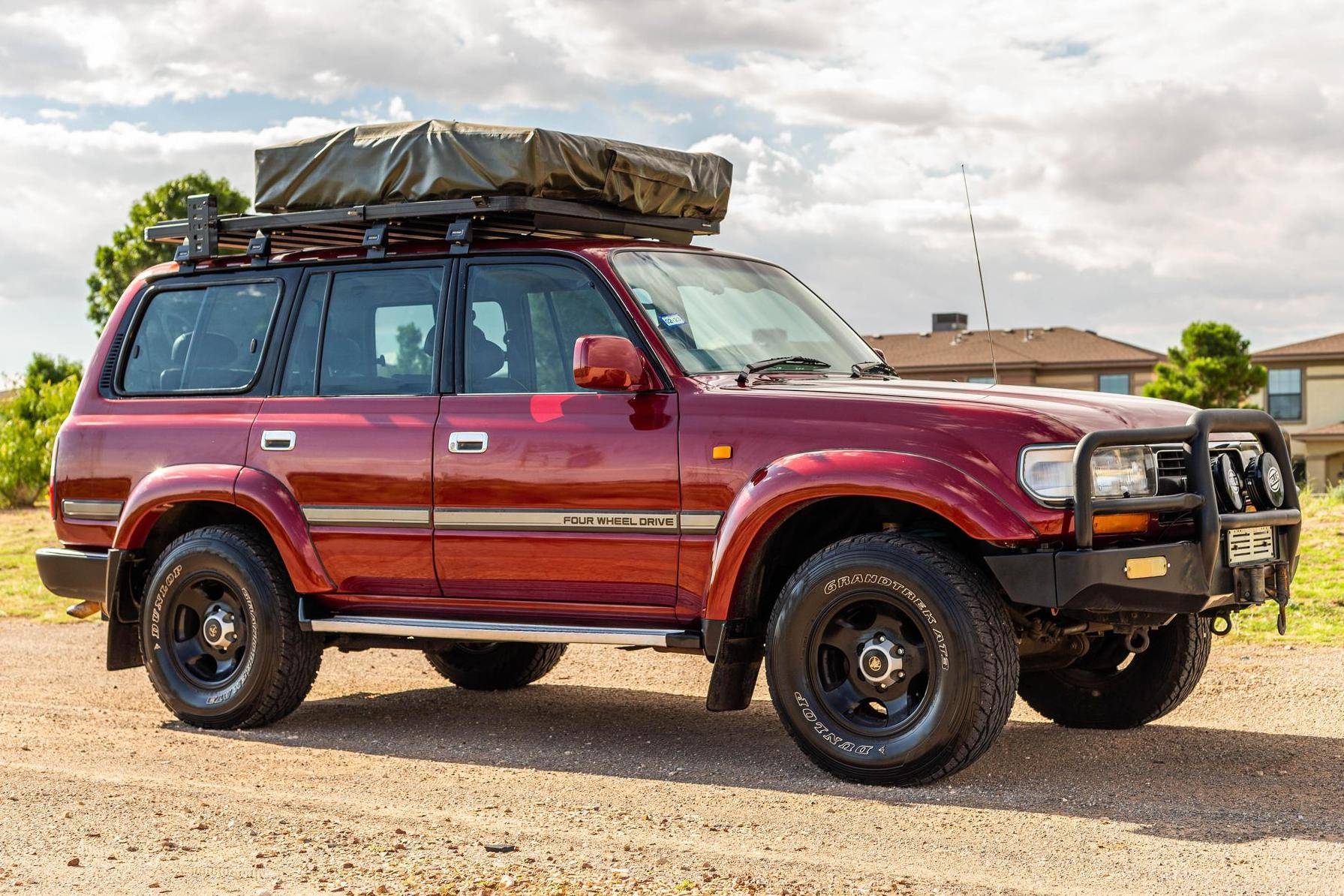 Car hire to Lake Kivu for Congo Nile Trail trips