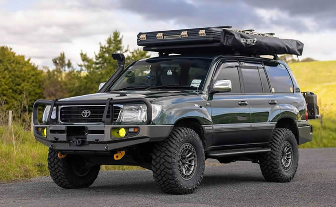 Rwanda roof-tent car hire for self-drive safaris
