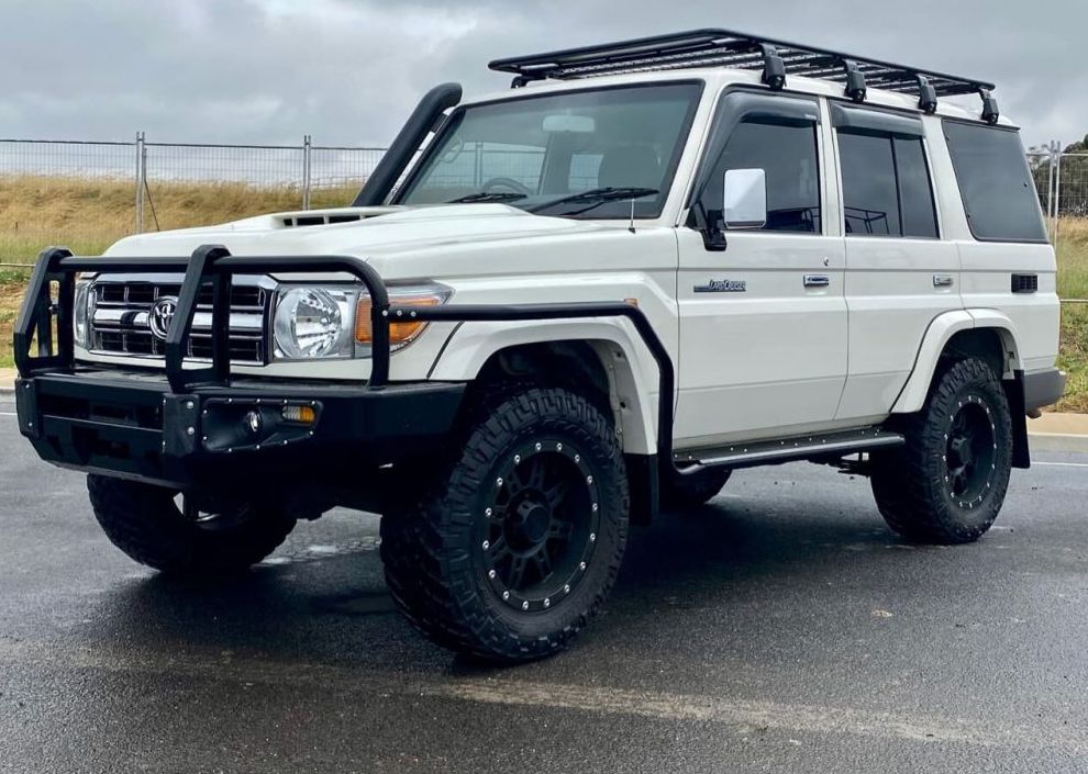 Roof-top tent Land Cruiser hire Rwanda