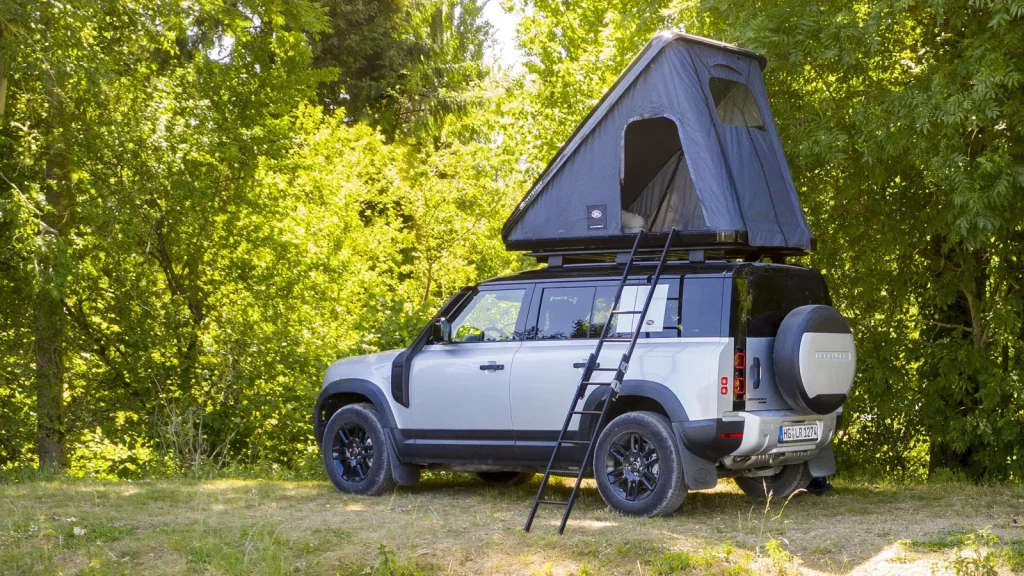Roof-tent vehicle hire for Akagera National Park